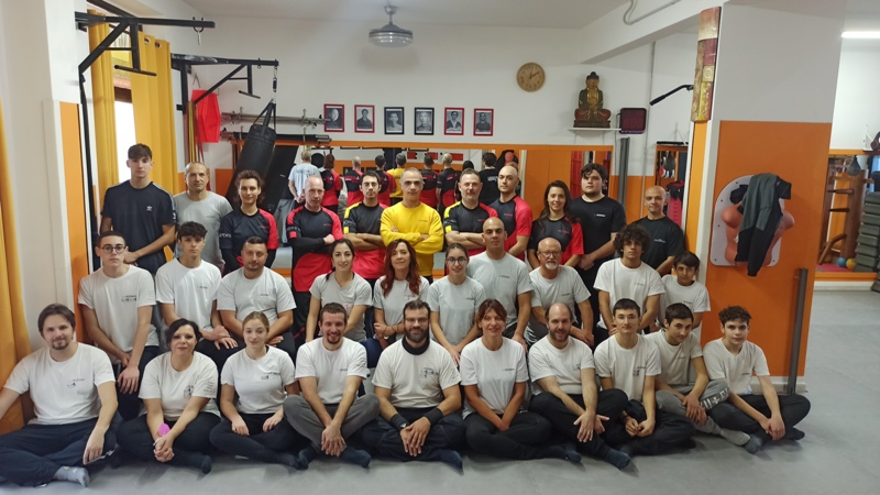 kung fu academy di Sifu Salvatore Mezzone, arti marziali wing chun, weng chun, wing tsun, tai chi quan, chi kung, sanda e sport dacombattimento, shaolin cina.jpg (1)